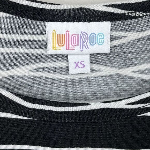 LULAROE Carly Dress Womens XS Black Stripe Swing T-Shirt High-Low Shift Stretch - Picture 5 of 6